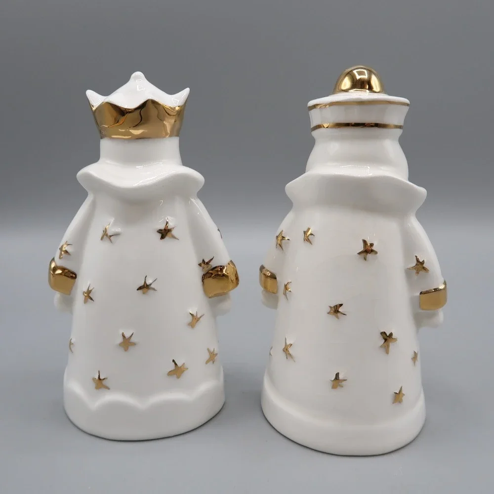 Dept 56 Lot of 2 We three Kings Ceramic Christmas Bells  4-3/4